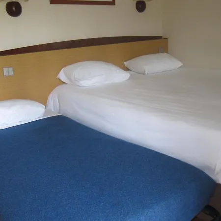 Hotel Campanile Clermont-ferrand ~