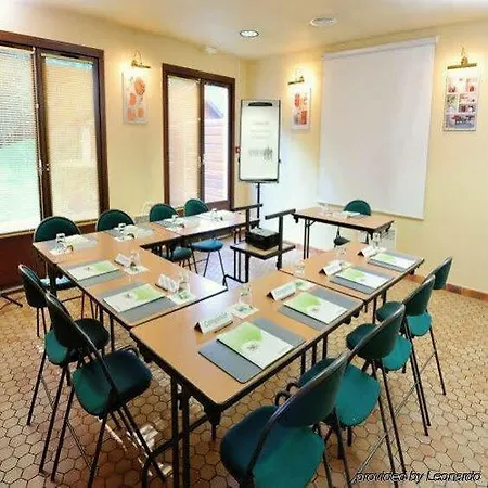 Hotel Campanile Clermont-ferrand ~ 3*
